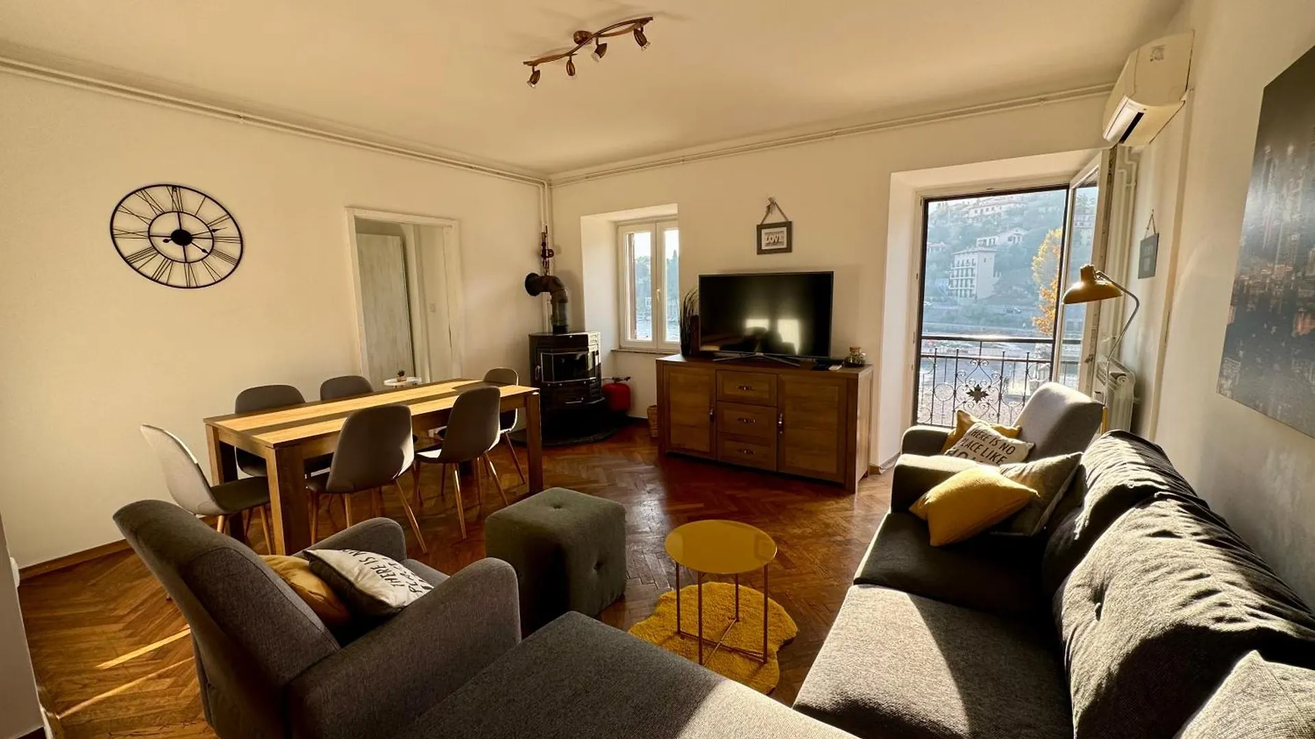 Apartment By The Sea Ika 0*,